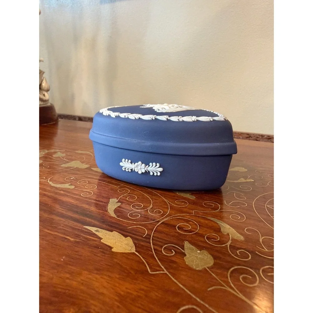 Vintage Wedgwood Blue Jasperware Heart Trinket Box, Jewelry‎ Box Gift